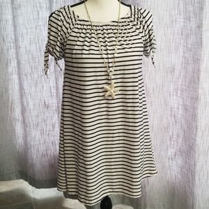 Cute striped tunic, cold shoulder with tie NWT